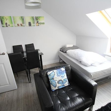 Holden Court Apartments - Apt 6 West Drayton  Buitenkant foto