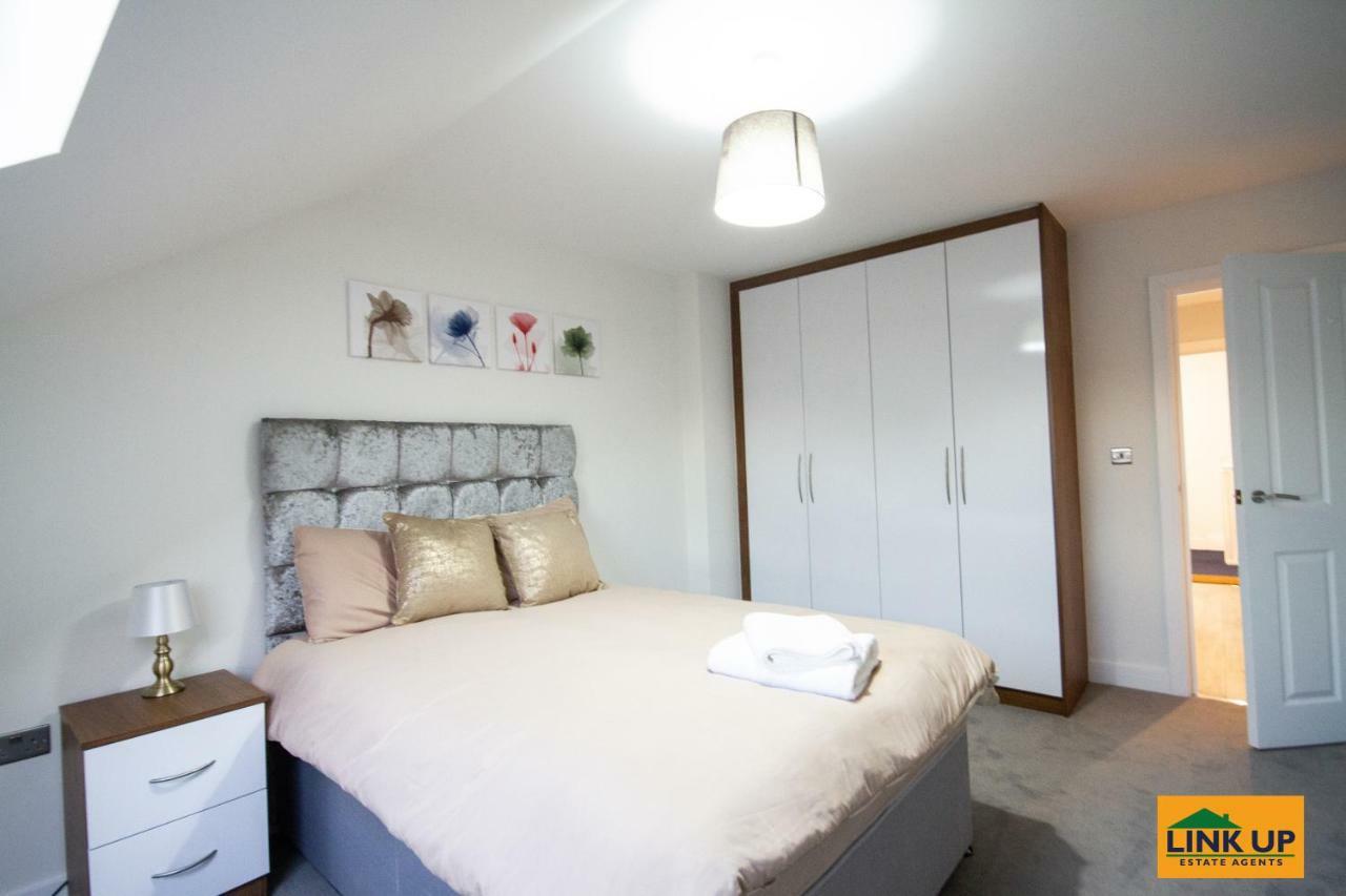 Holden Court Apartments - Apt 6 West Drayton  Buitenkant foto