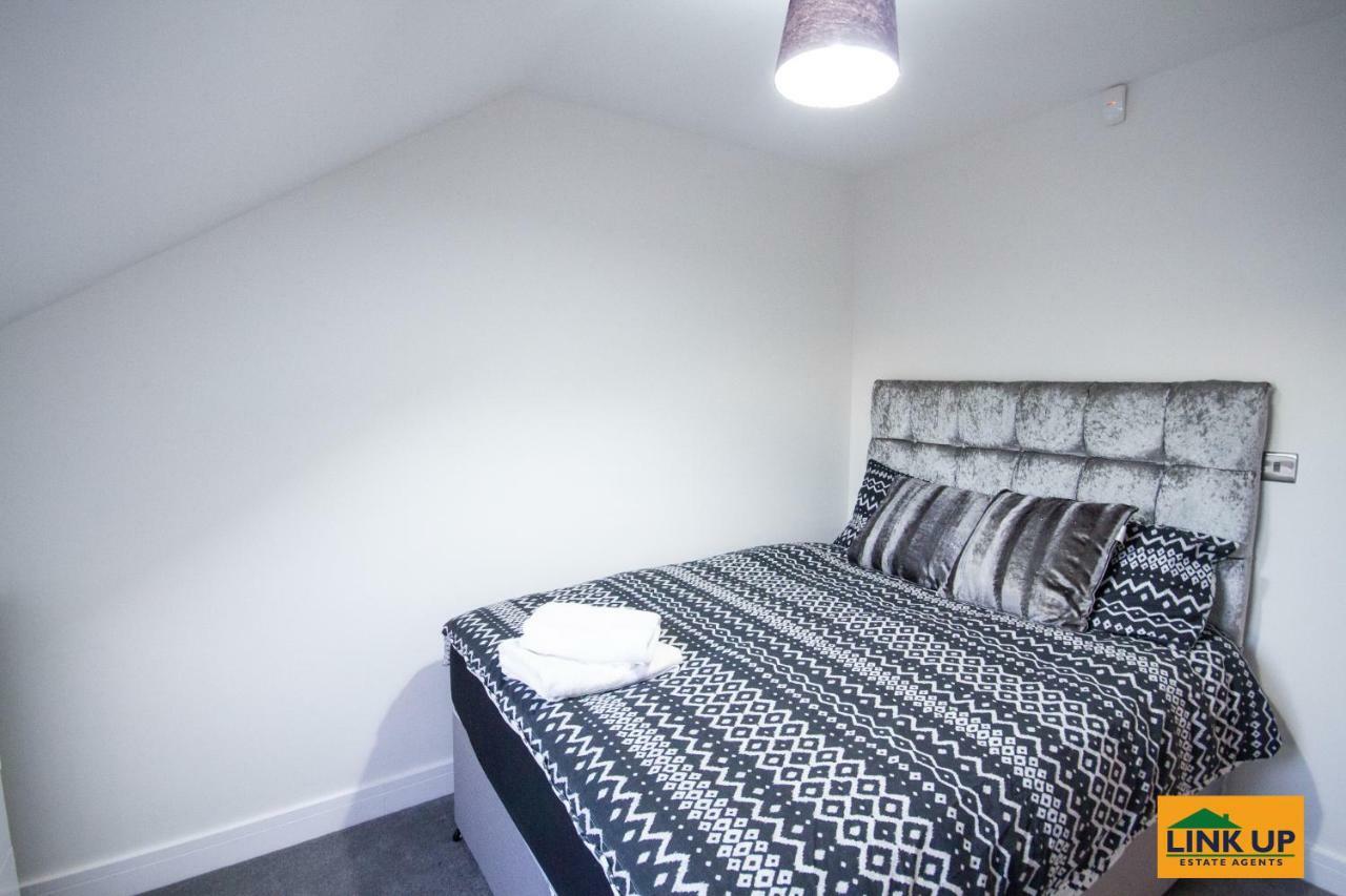 Holden Court Apartments - Apt 6 West Drayton  Buitenkant foto